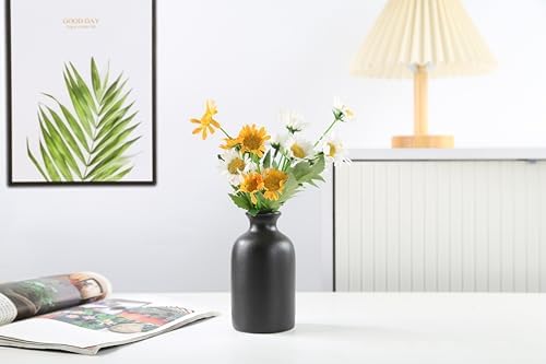 White Ceramic Vase for Home Decoration