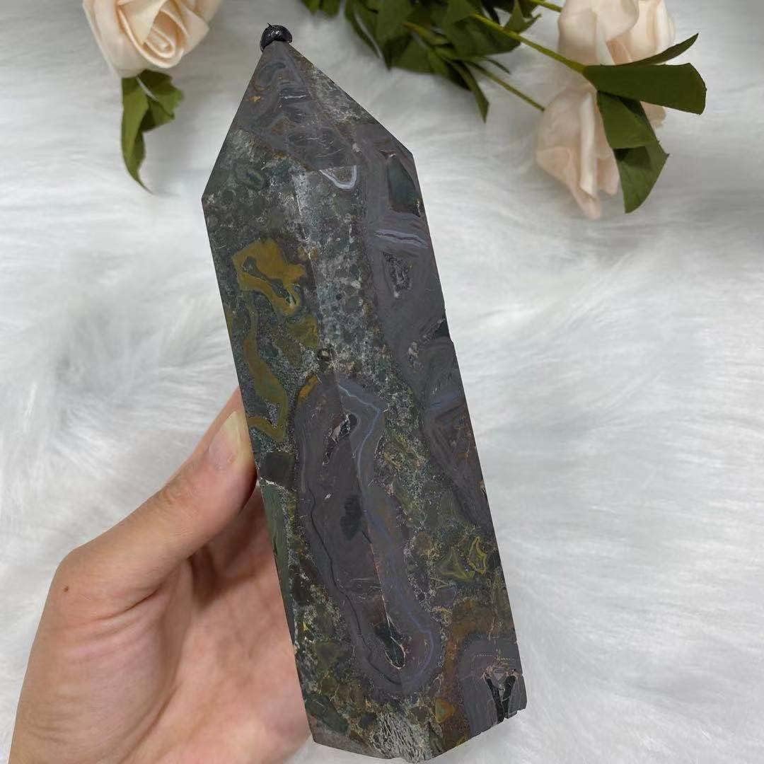 PEKMAR Natural Lily Crystal Quartz Obelisk for Home Decor