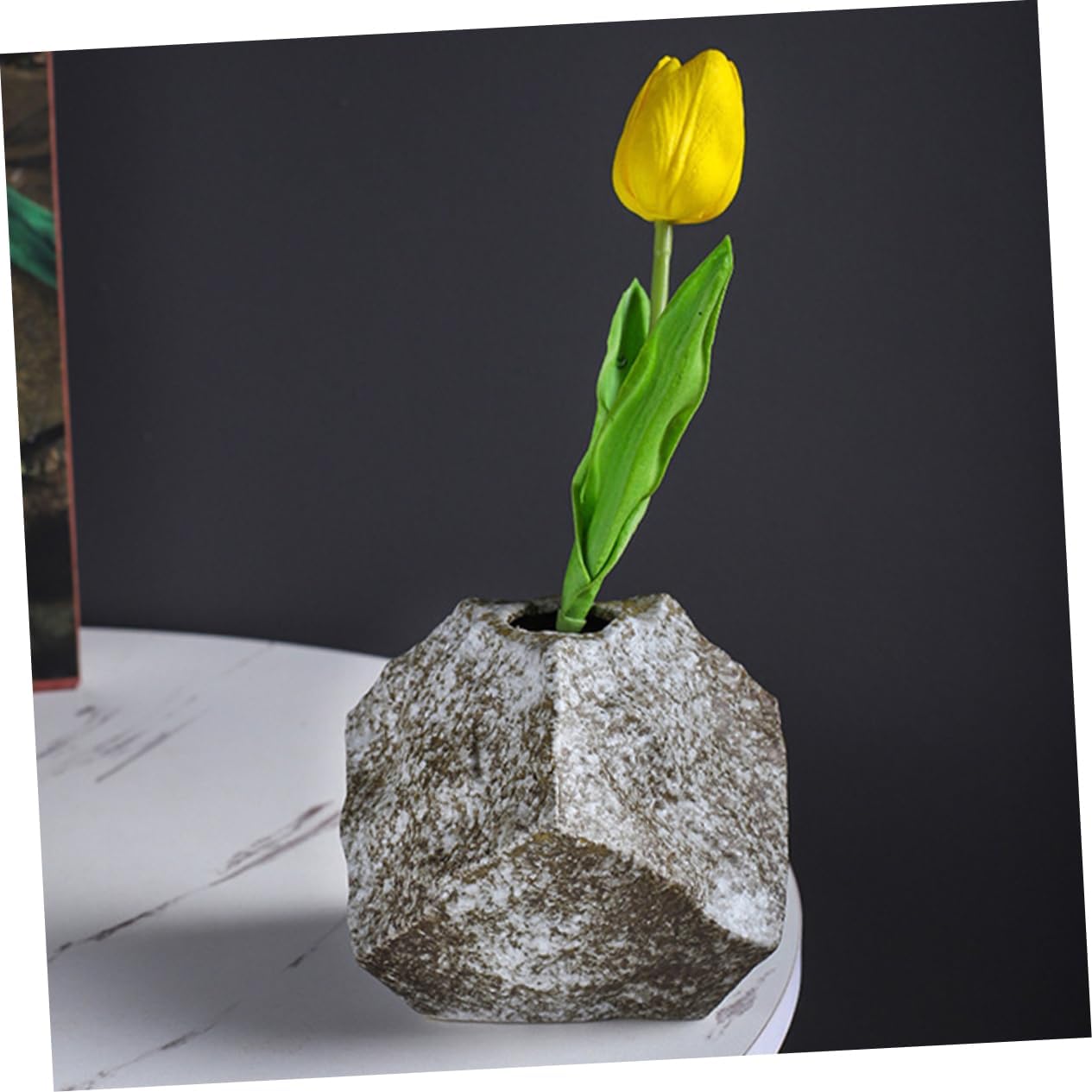 ABOOFAN Modern Ceramic Flower Vase with Irregular Design