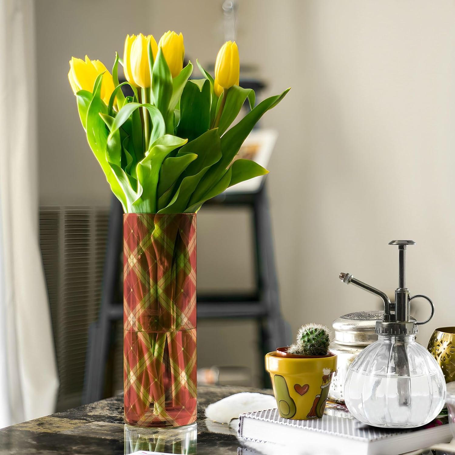 Chequer Pattern Red Gold Plastic Cylinder Vases for Flowers